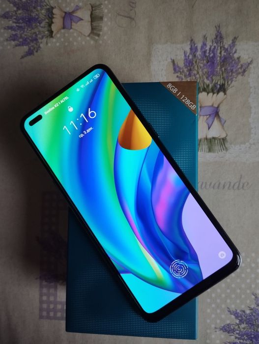 Продаю телефон oppo