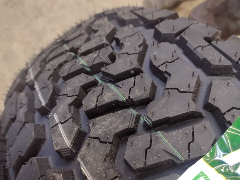 4 бр.всесезонни гуми Roadcruza 235 75 15 dot4824  цената е за бр