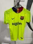 Vand tricou de fotbal