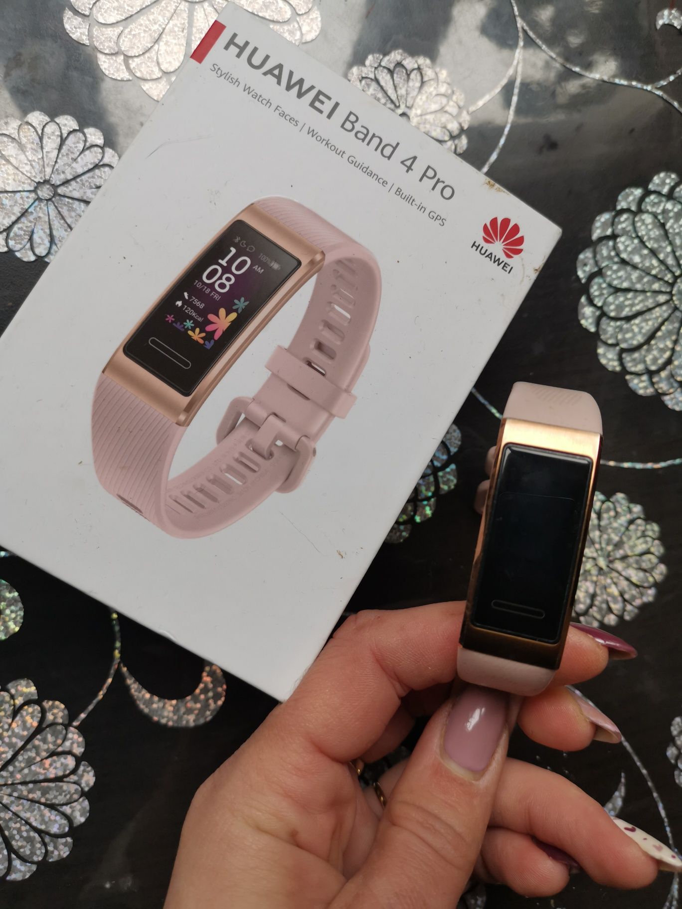 Huawei band 4 pro