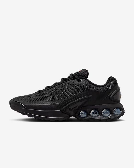 НОВИ! Nike Air Max DN "Triple Black"!