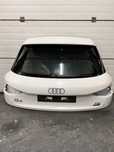 Haion cu luneta Audi Q3 8U