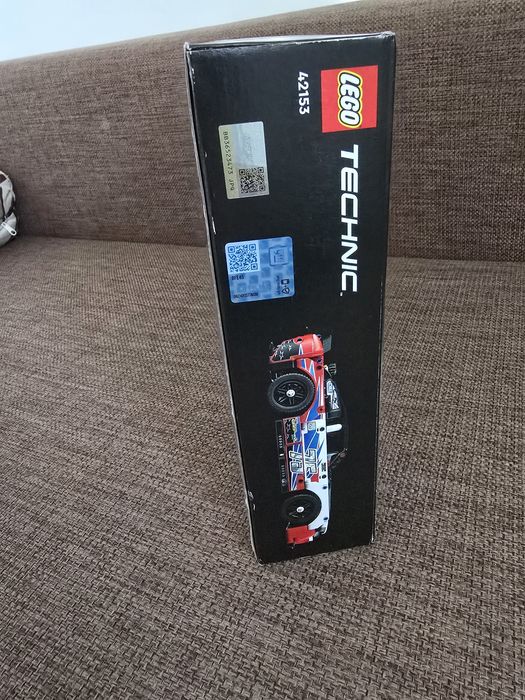 LEGO Technic - NASCAR Next Gen Chevrolet Camaro ZL1 42153, 672 piese