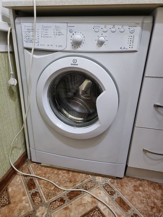 Продам стиральную машинку