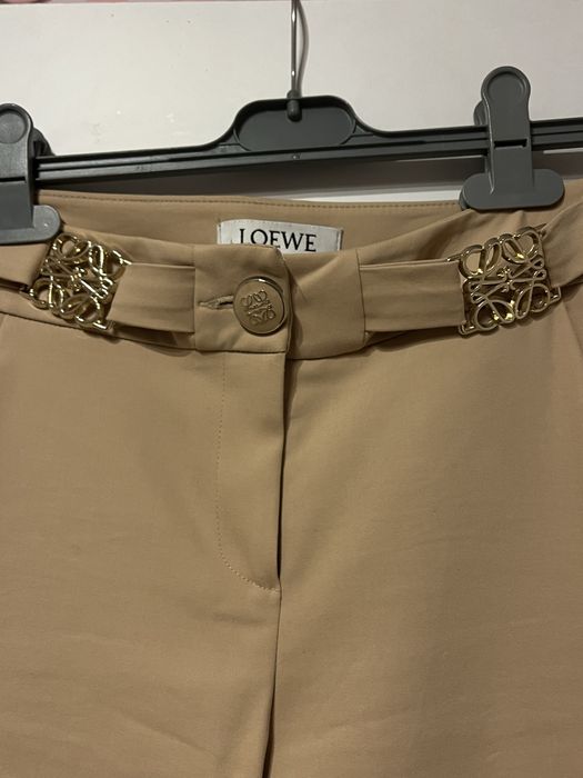 Елегантен оригинален костюм на LOEWE