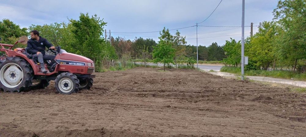 Почистване и ограждане на запустели имоти.