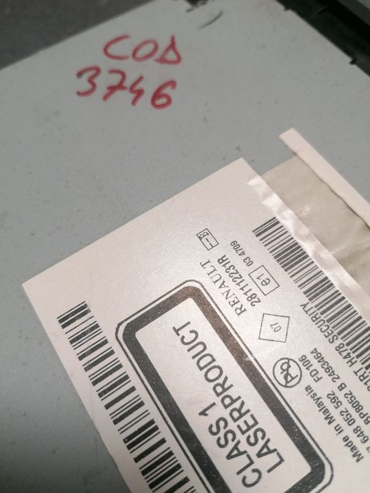 Vând radio cu CD dacia original