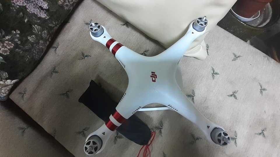 продавам дрон Phantom 3 Standard