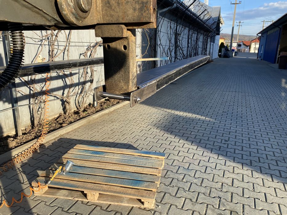 Set furci lame prelungitoare pentru stivuitor