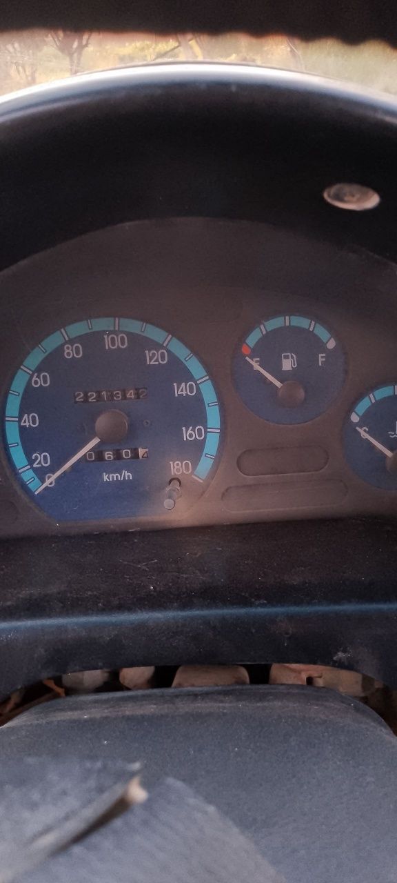Matiz sotiladi yili 2007 narxi 35 mln