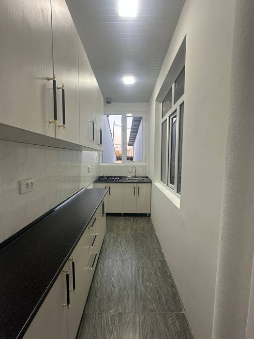 Самарканд дарвоза 2/2 400 ye