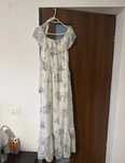 Rochie alba cu flori