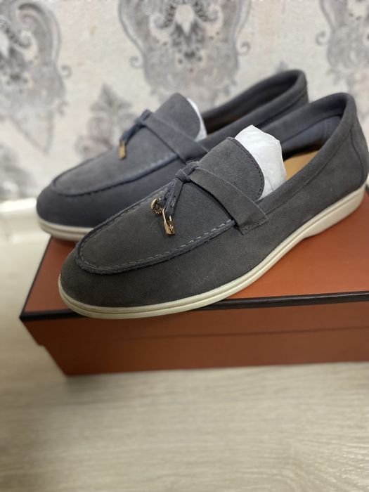 Продам лофер  замшевый