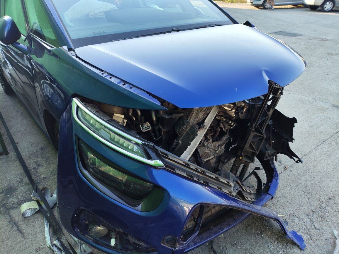Citroen C4 Picasso avariat