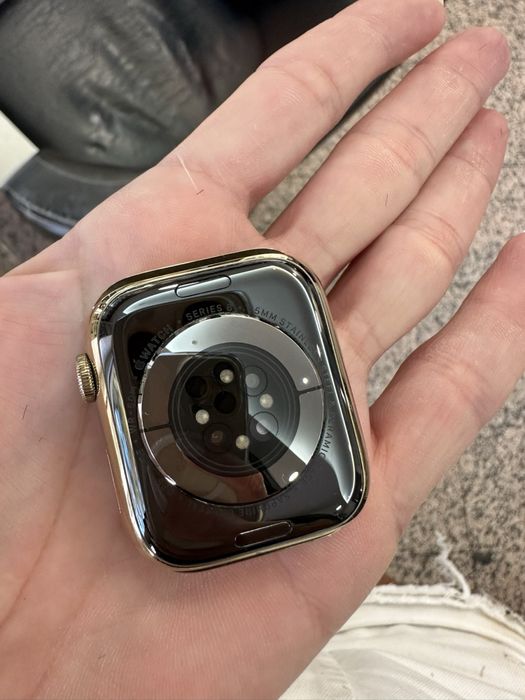 Apple watch 8 gold GPS+Cellular