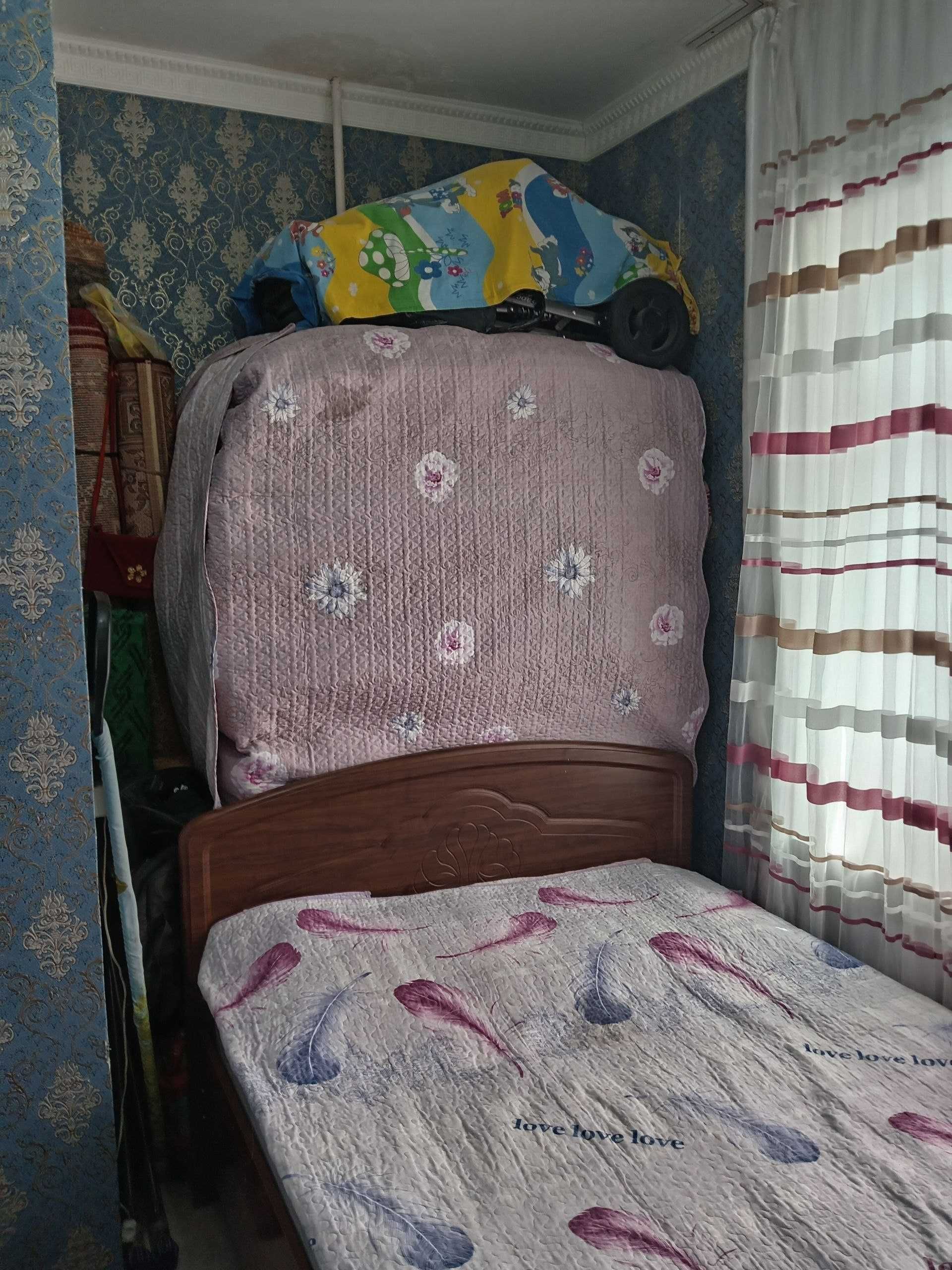 Продаю 1 комнатную квартиру на 3 этаже в г.Карши