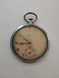 джобен колекционерски швейцарски механичен часовниk UNIC