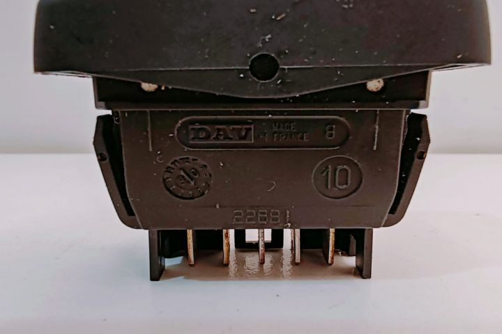 Buton Electric DAV 22681 Dacia Logan prima generatie seria