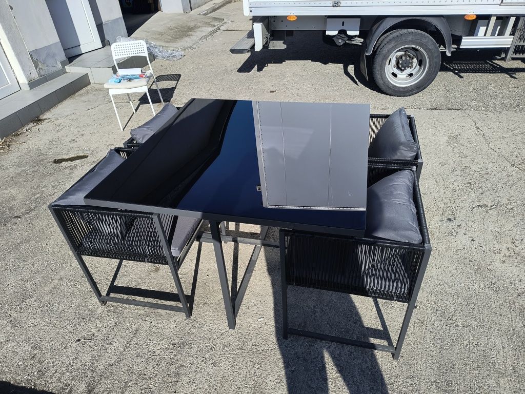 Set masa cu 4 scaune pentru terasa
