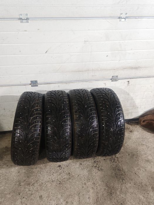 Шины зимние R17 бу