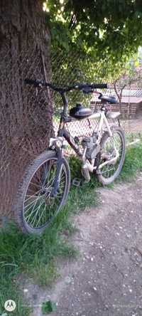 Bicicleta  cu motor