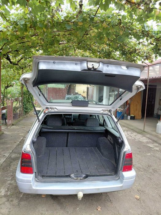 Vand VW GOLF III Benziner 1,6 liter in stare buna