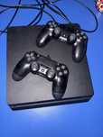 Ps4 с два джойстика и 3 игри