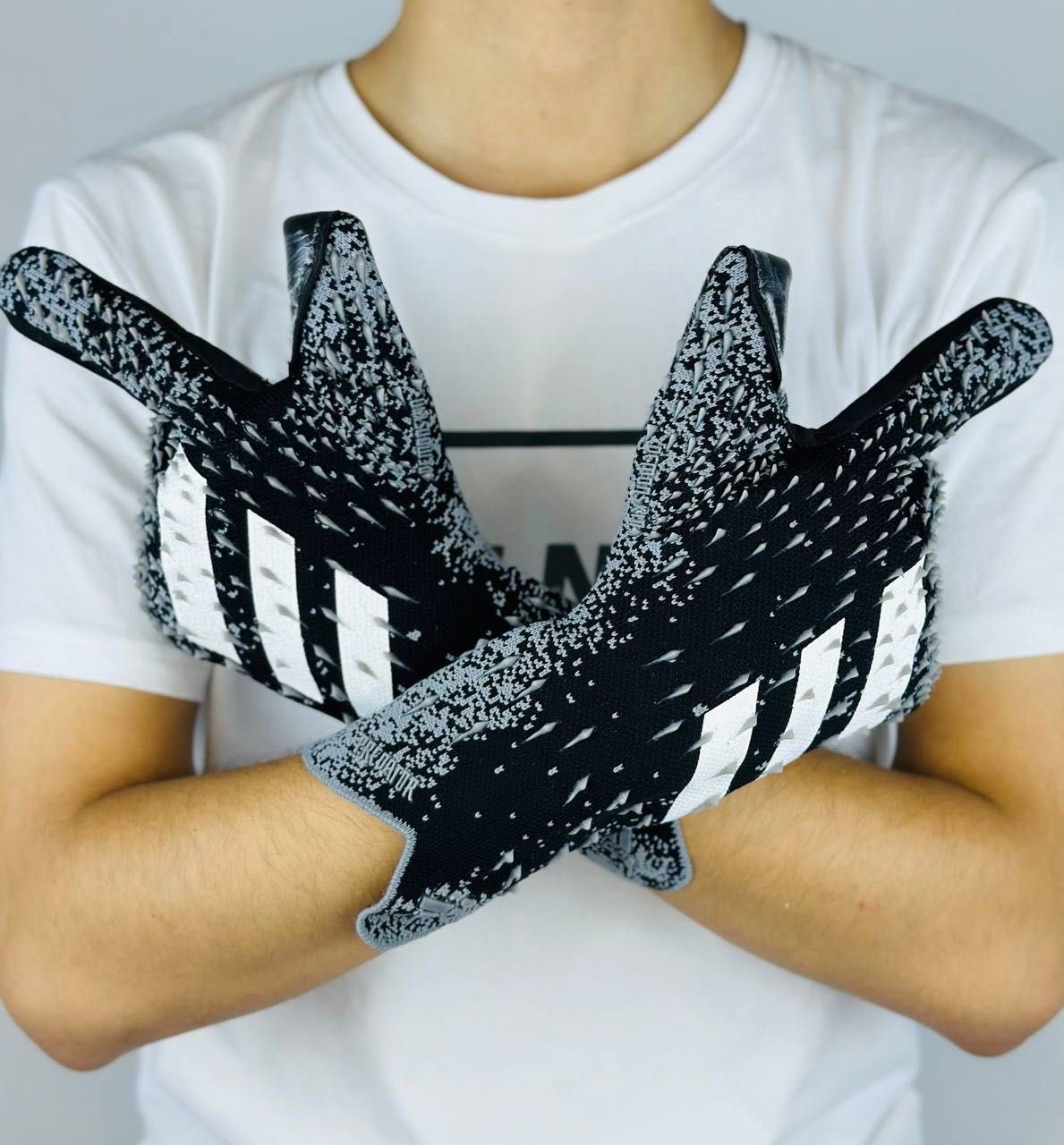 перчатки футбол адидас