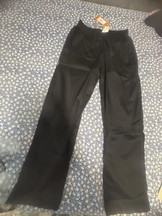 Pantaloni de bucatar
