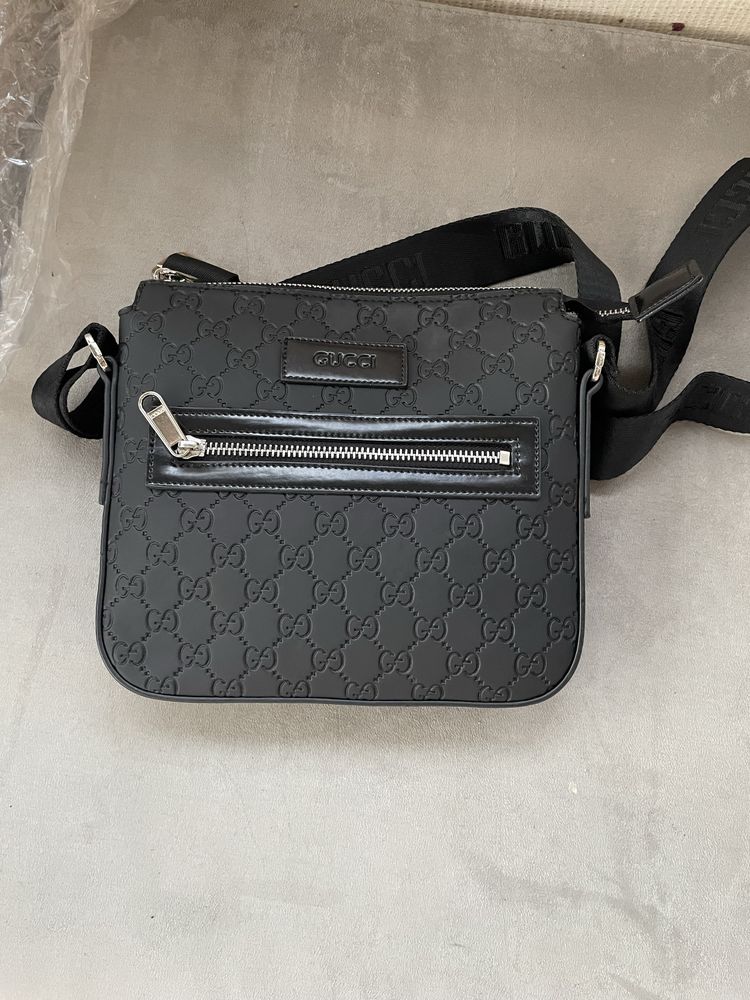 Мъжка чанта Gucci