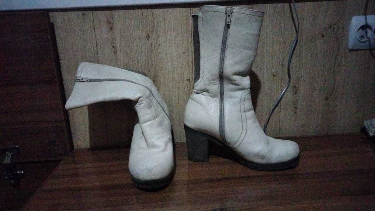 Сапоги зимние, натуральная кожа, удобные, в очень хорошем состоянии.
