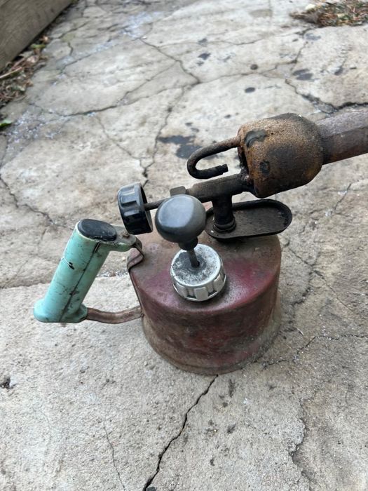 Продам паяльную лампу