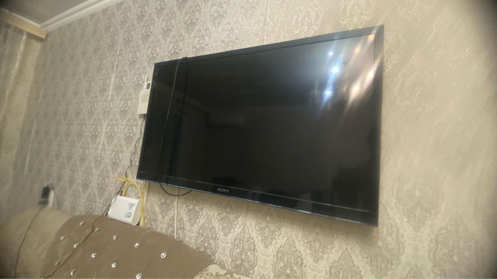 Телевизор SONY KDL-42EX443