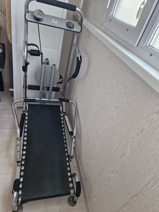 Продам механическую беговую дорожку.