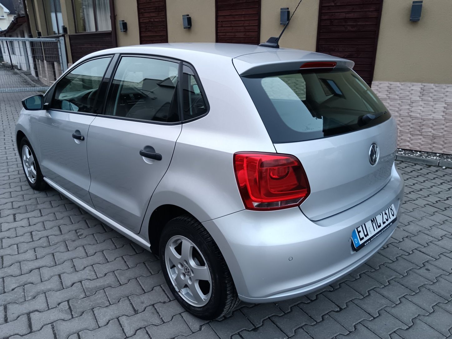 Volkswagen Polo 1.6 diese /Euro 5 /Navi / Pilot /Senzori!!!