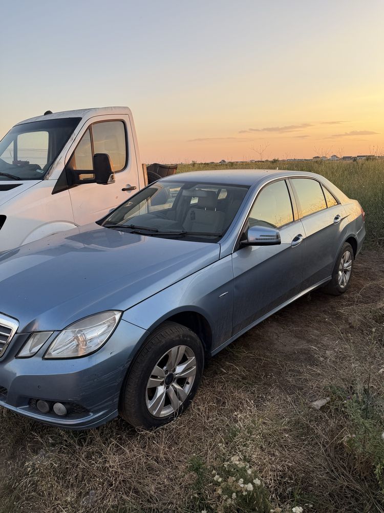 Vand mercedes w212 pe dreapta motor defect !!