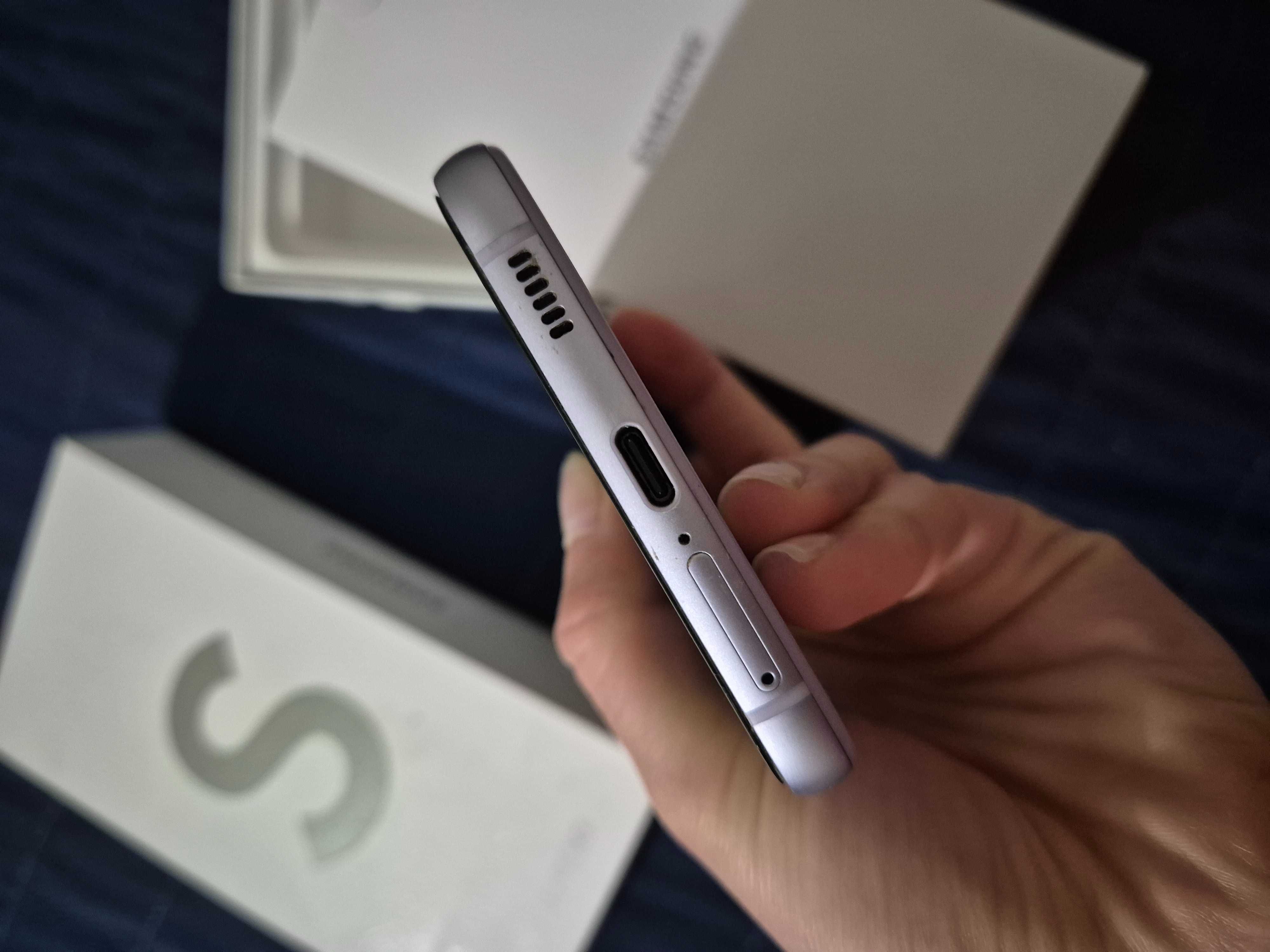 Телефон Samsung Galaxy S21 FE 5G