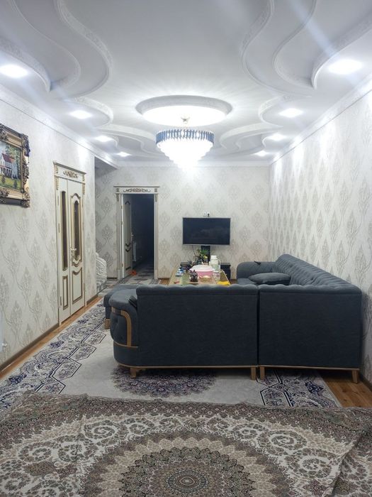 Икки каватли жой барча жихозлари Билан сотилади