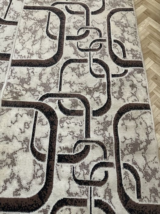 Дорожки ,ковры б/у