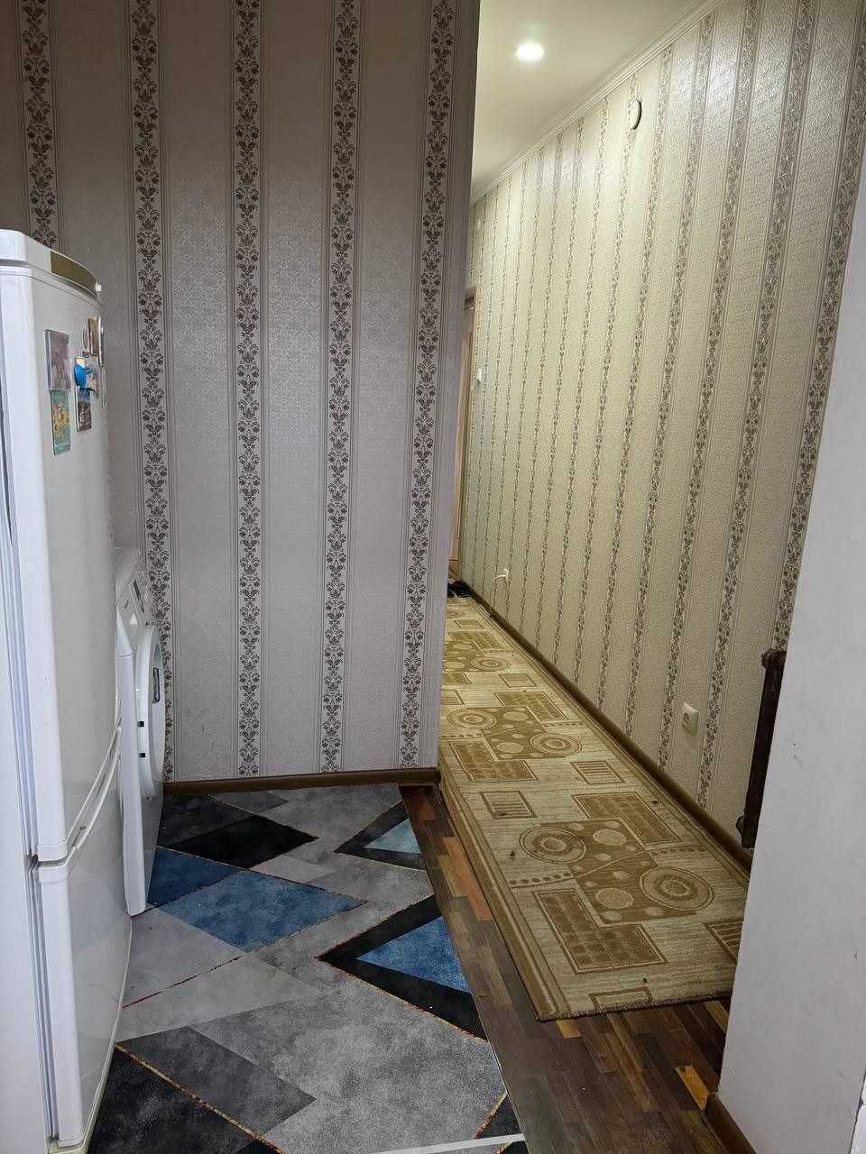 Чорсуда 3 хона 2 этаж 5 этажли дом майдони 72м2