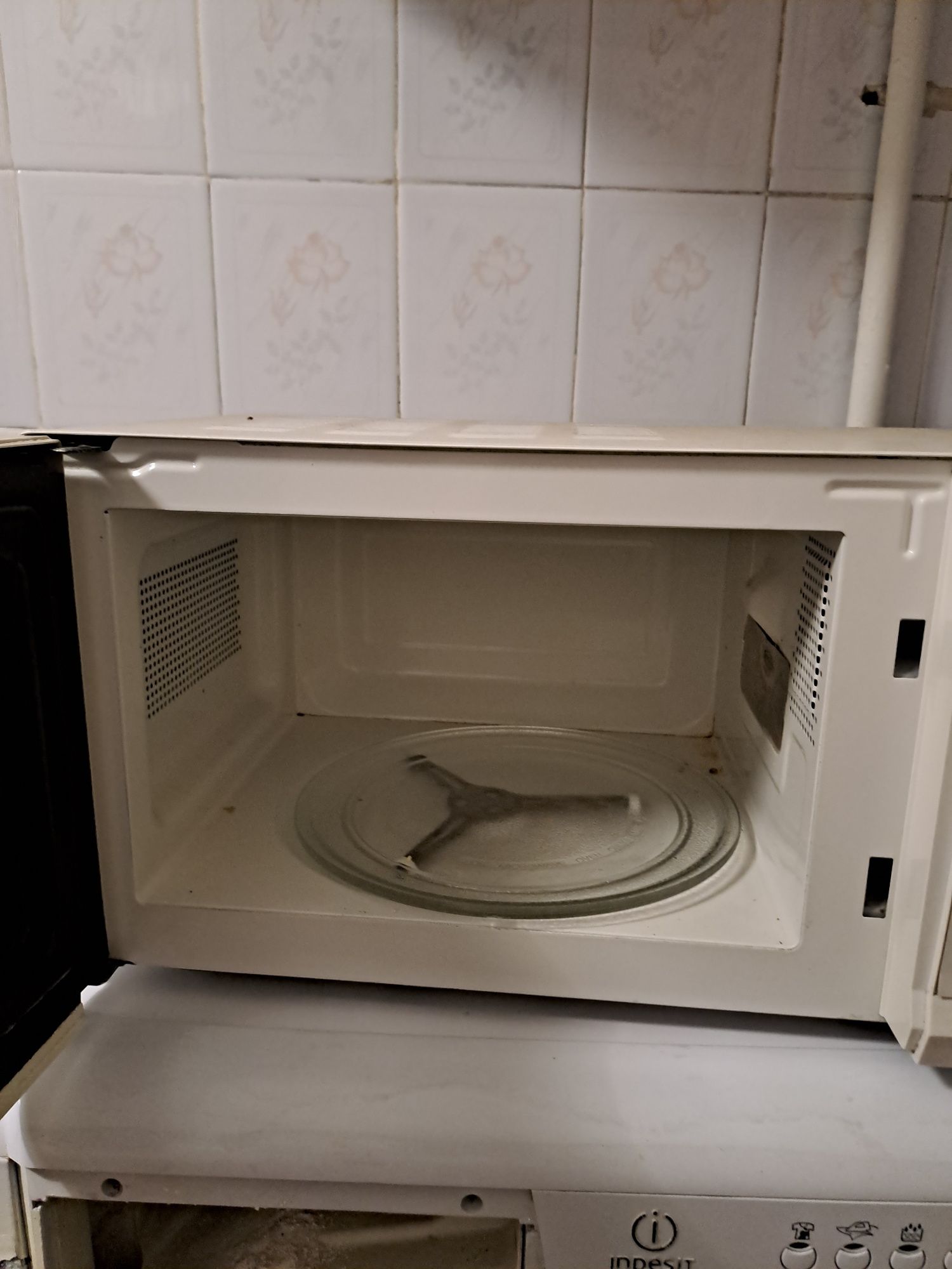 Микроволновая печь