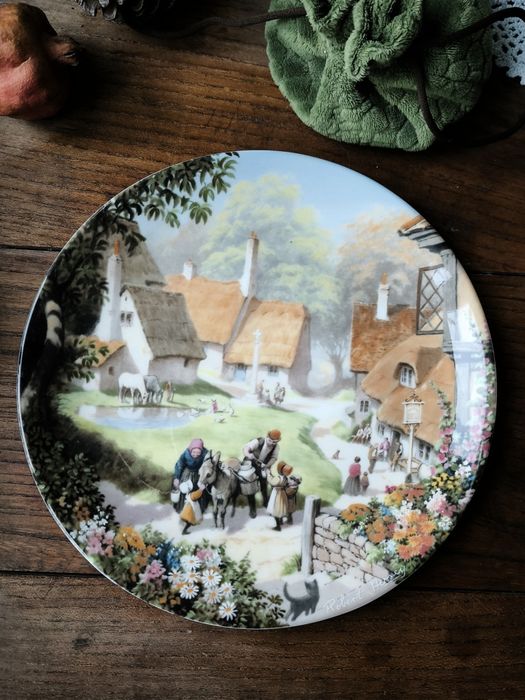 Чинии за стена  Coalport 8 броя