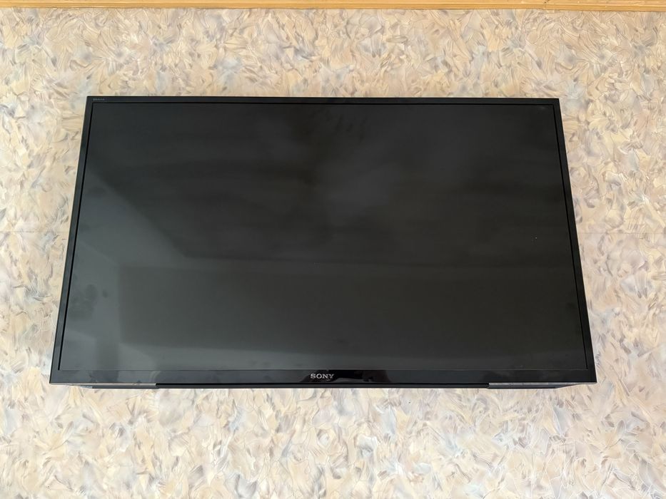 Продаю LED телевизор Sony Bravia (диагональ 40 дюймов)