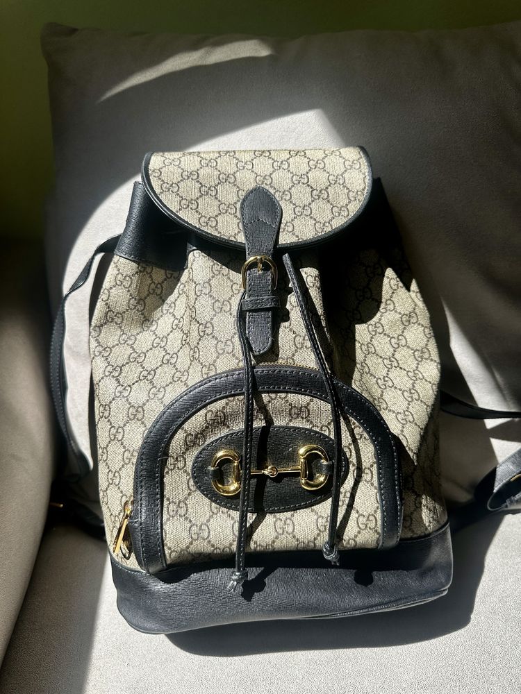 Gucci дамска чанта- тип раница