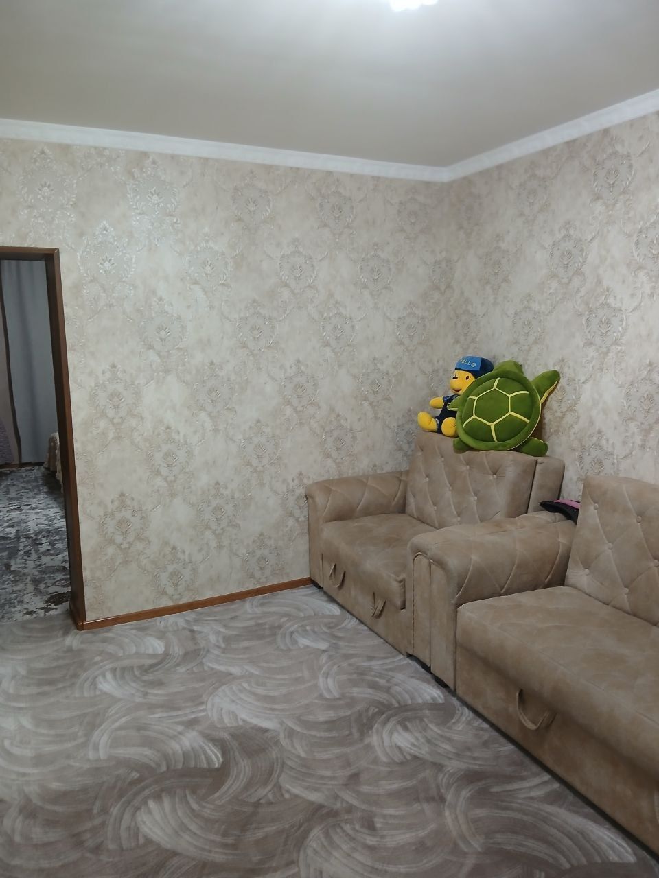 Продаётся квартира 2/4/4