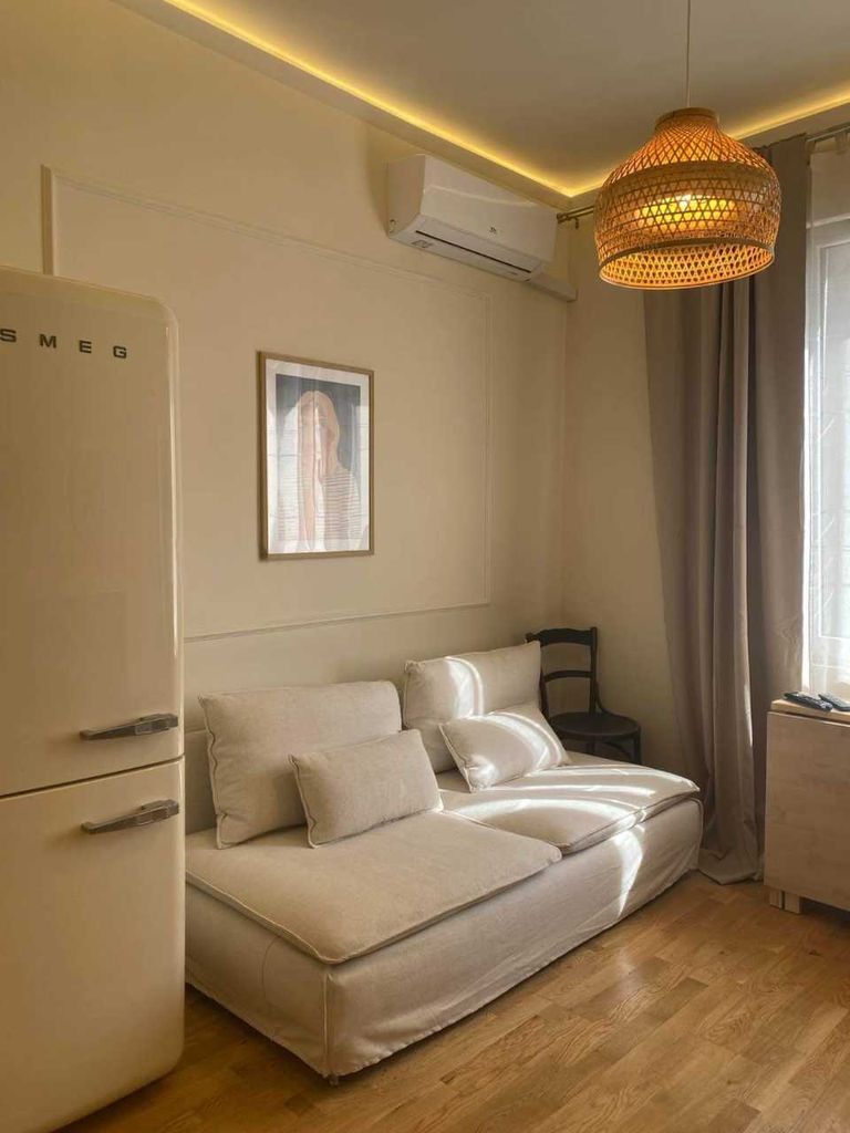 Дава се под наем Двустаен апартамент в София, Център - 55 кв.м за 841.5 € - Снимка #4