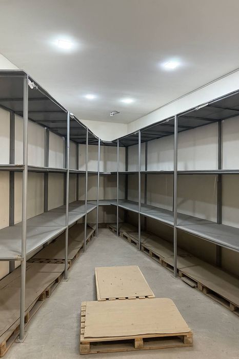 Склад с офисом братские