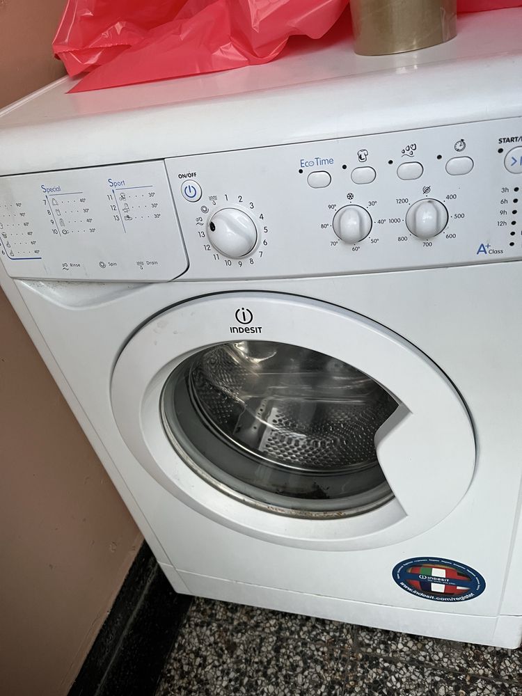 Пералня Indesit IWC5125 за части