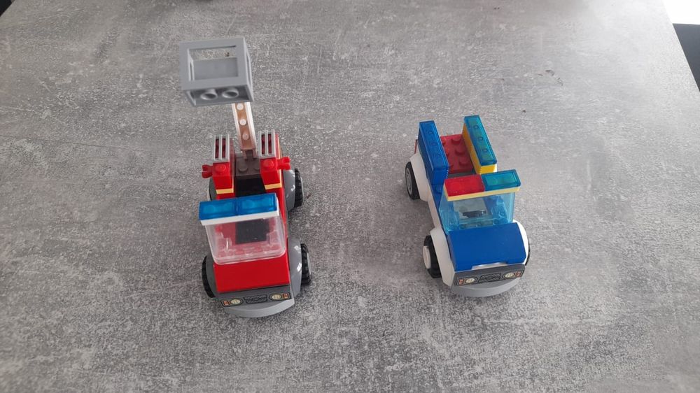 Set LEGO City complet, masina de politie;