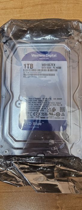 Продам новый hdd 1tb Western Digital blue